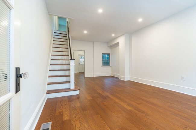 Building Photo - 2108 S Garnet St