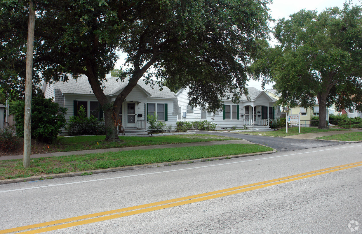 Primary Photo - Bayview Apartments