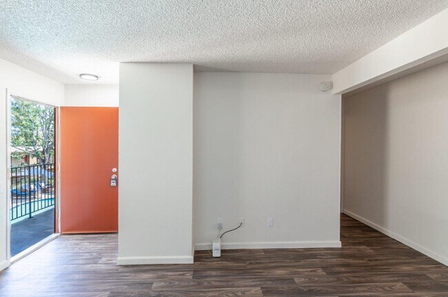 Foto del interior - Poway Parkview