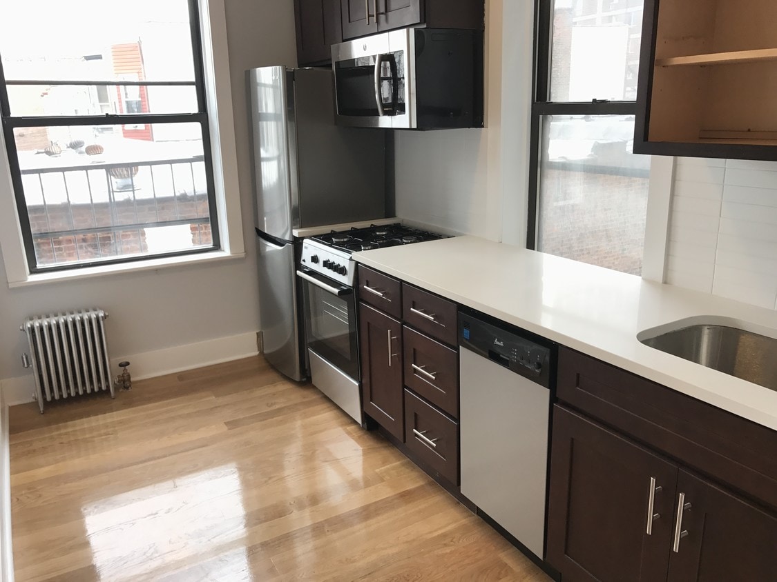 Primary Photo - 823 Nostrand Ave