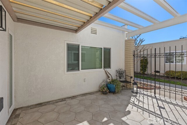 Building Photo - 2204 Via Mariposa E