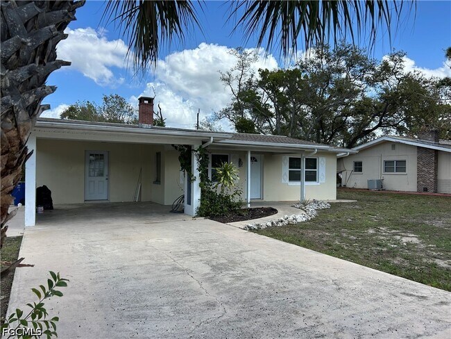 Foto del edificio - 4320 Pine Lake Rd