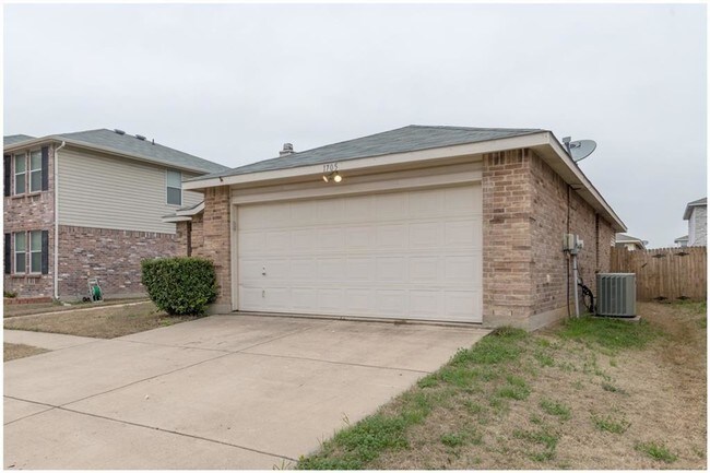 Building Photo - 1705 Carolina Ridge Way