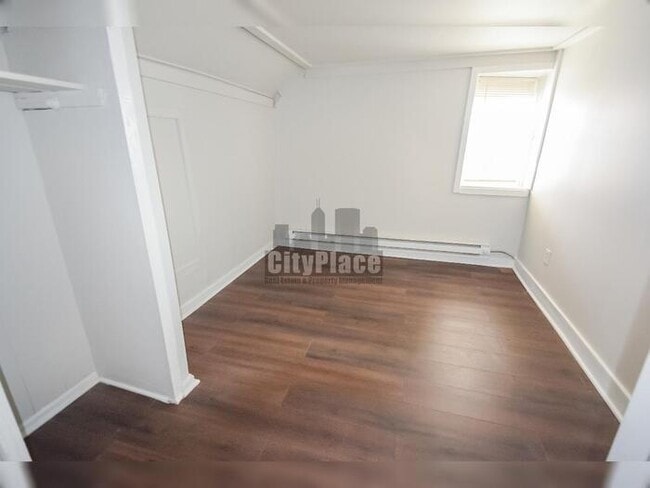 Foto del edificio - 1755 W Morris St