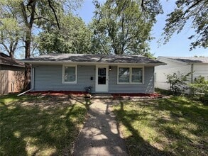 Building Photo - 5048 N Girard Ave