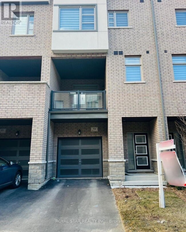 Building Photo - 73 Inverary Cres