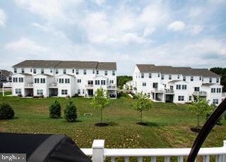 Building Photo - 204 Cadence Ct