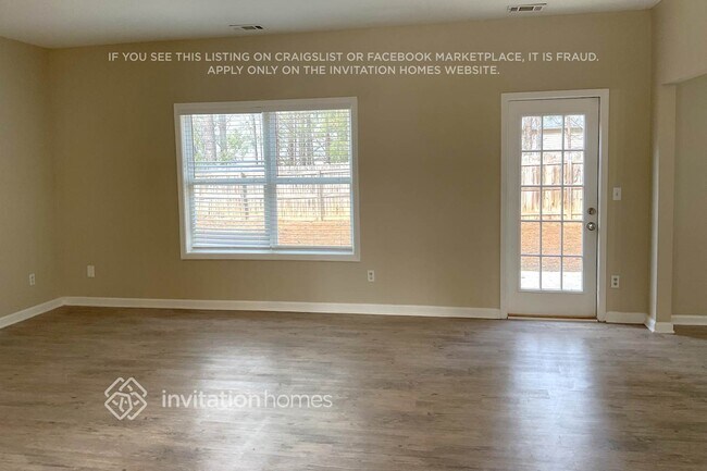 Building Photo - 100 Barberry Ln