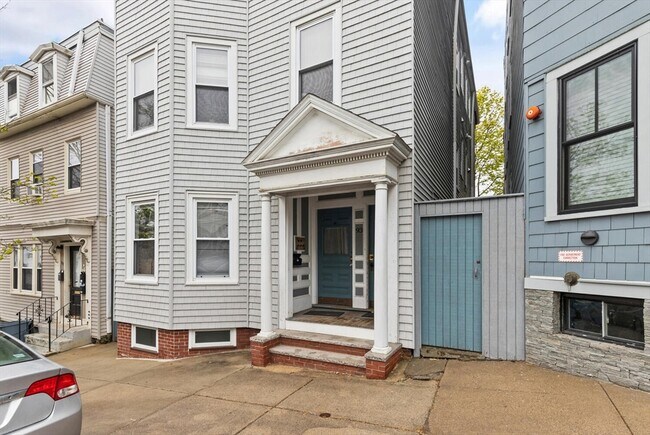 Building Photo - 93 Old Harbor St