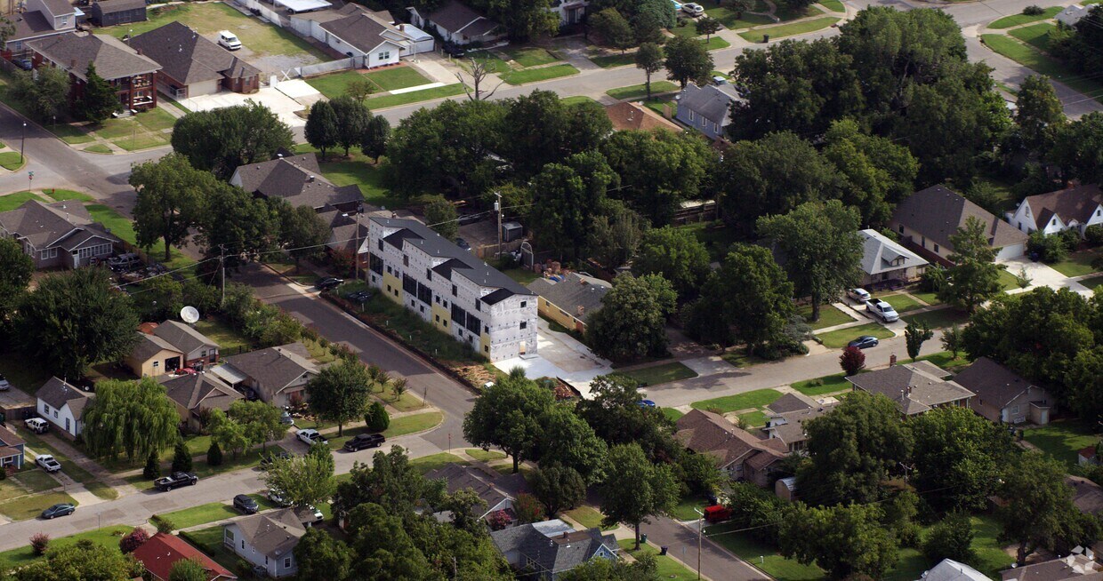 Aerial Photo - 1631 NW 21st St