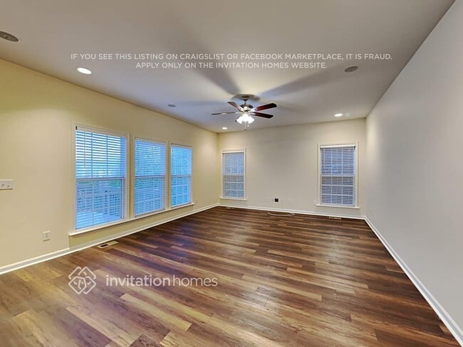 Building Photo - 1008 Chamberwell Ave