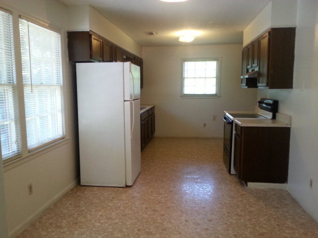 Foto del edificio - 338 W Hampton Ave