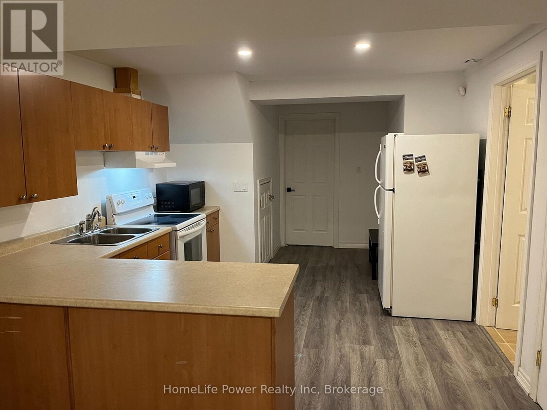 Primary Photo - 15 Porter Dr