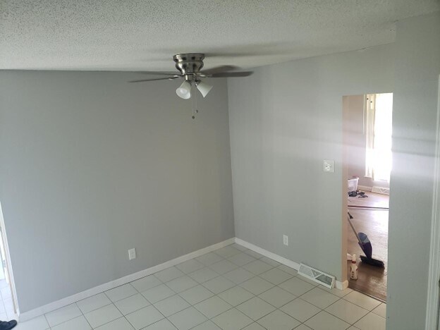 Building Photo - 2106 Elm St