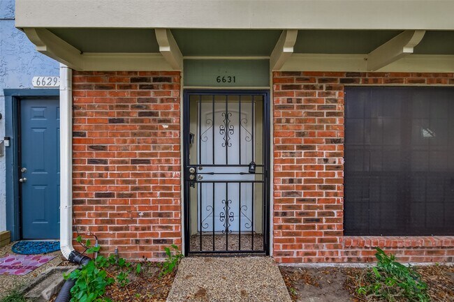 Foto del edificio - 6631 Wanda Ln