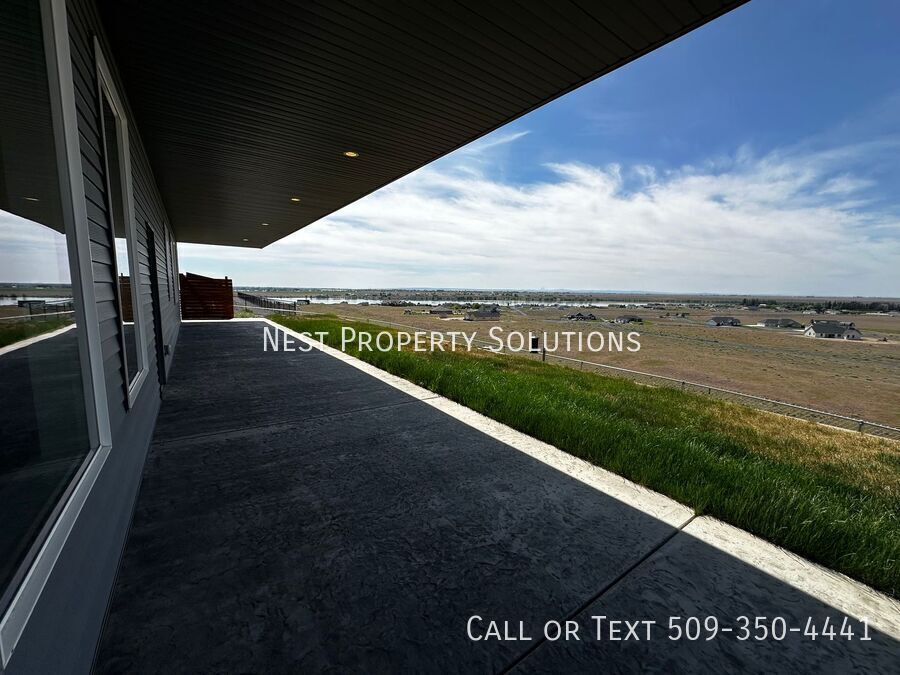 Foto del edificio - 7458 Bouldercrest Rd NE