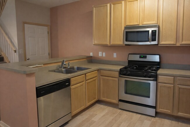 Cocina 2 - 1908 Shamrock Pl