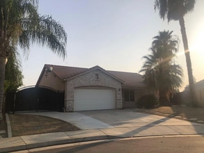 Building Photo - 5407 Cove Ct