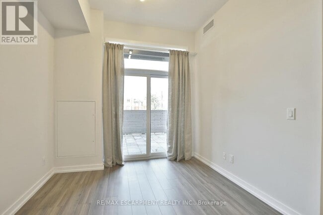 Building Photo - 457 Plains Rd E