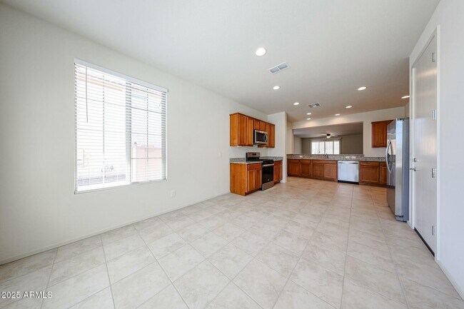 Building Photo - 7134 W Bent Tree Dr