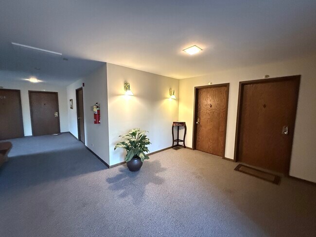 Foto del edificio - 7420 Grand Ave
