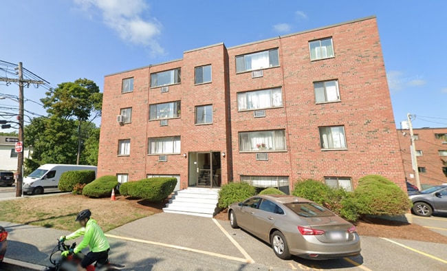 Building Photo - one bedroom Watertown Square