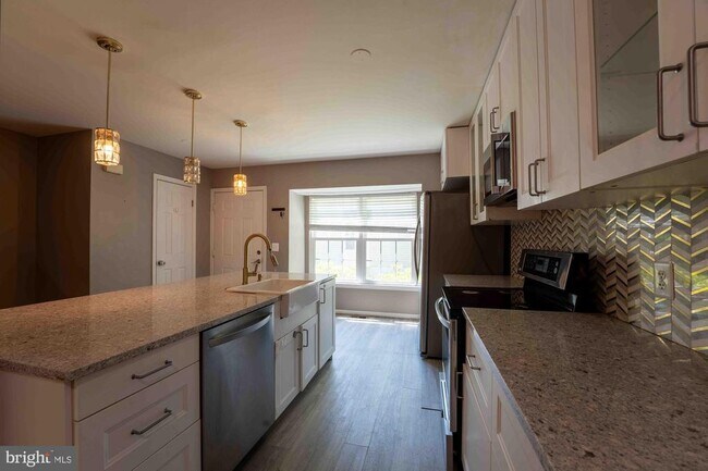 Foto del edificio - 18246 Fox Chase Cir