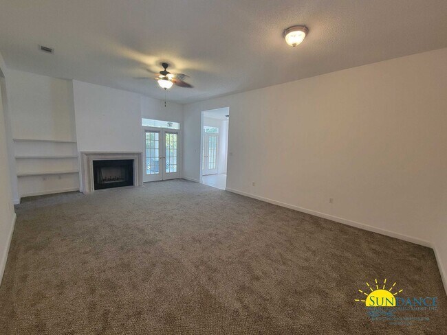 Building Photo - Beautiful 4 Bedroom Home in Miramar Beach