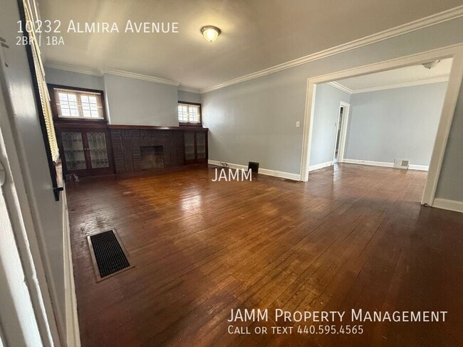 Building Photo - 10232 Almira Ave