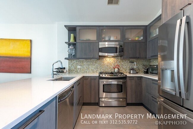 Building Photo - 1942 S Prairie-#3