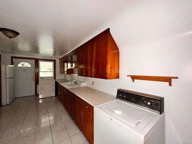 Foto del edificio - 253 Olivia St