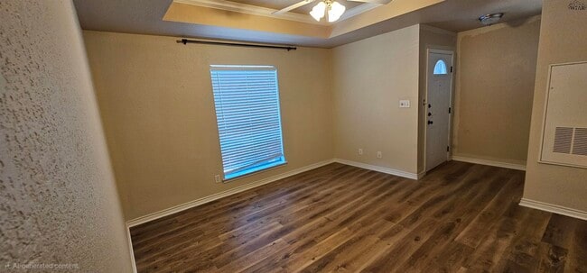 Foto del edificio - 4120 Faith Rd