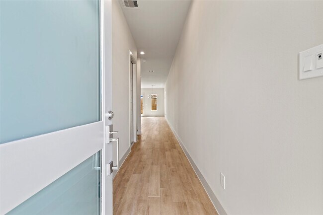 Building Photo - 5726 Rucio Ln