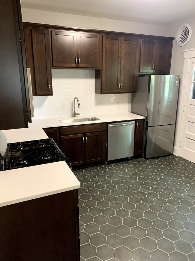 Kitchen entrance from hallway - 3568 Jackson St