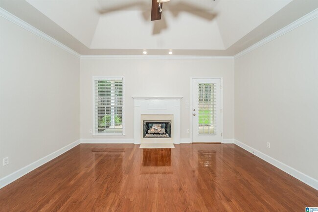 Building Photo - 180 Steeplechase Ct