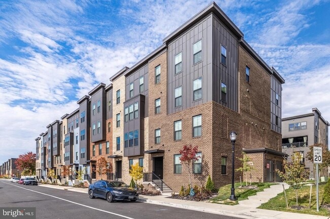 Foto del edificio - 10046 American Pharoah Ln