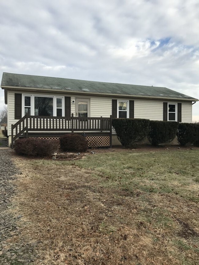 Building Photo - Home for Rent in Bealeton