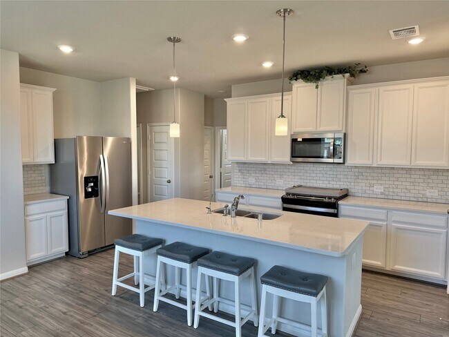 Foto del edificio - 2047 W Darlington Oak Ct