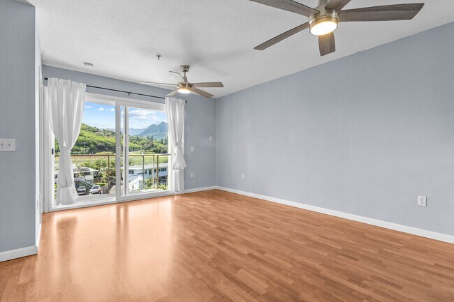 Foto del edificio - Pristine Two bedroom Two bath condo with b...