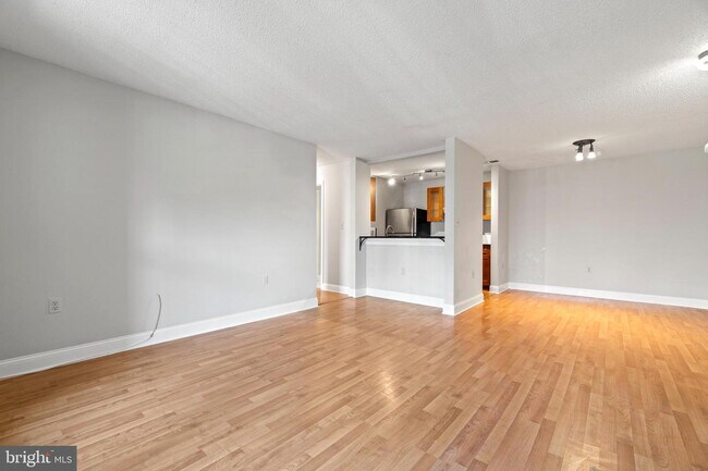 Building Photo - 20979 Timber Ridge Terrace