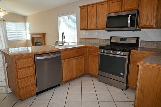 Foto del edificio - Resident Benefit Package Property