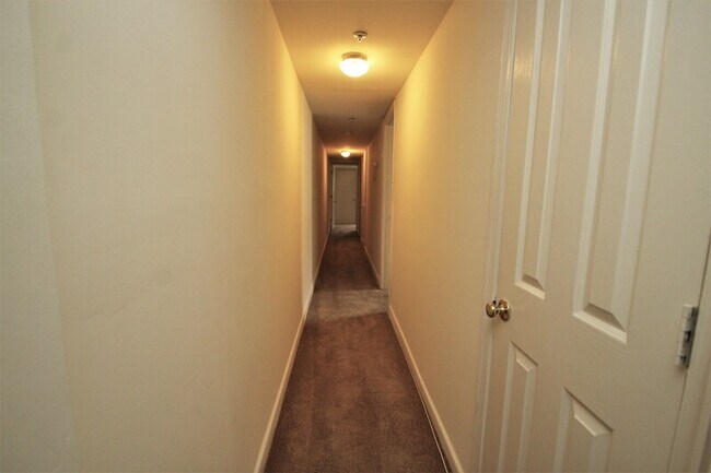 Foto del edificio - 223 E Preston St