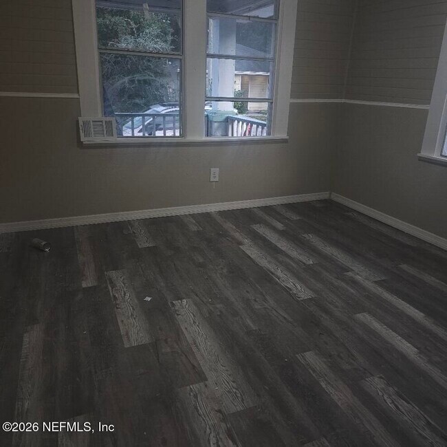 Foto del edificio - 7114 Edge St