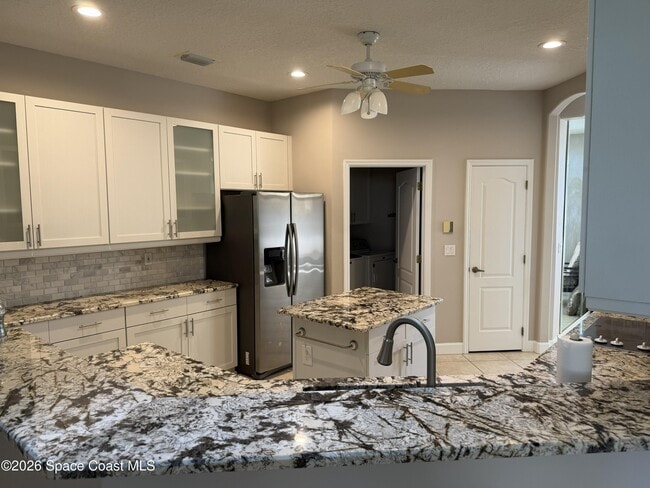 Building Photo - 1251 S Banana River Dr