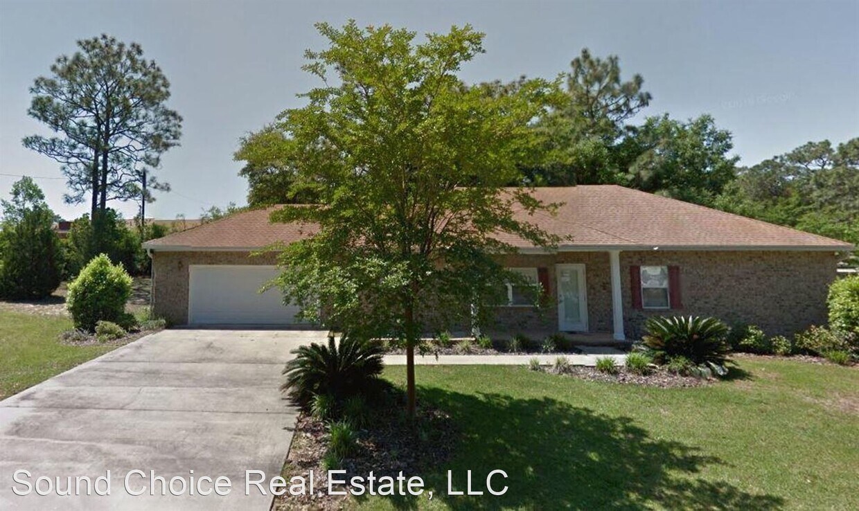 Foto principal - 3 br, 2 bath House - 399 Edge Ave