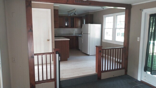 Building Photo - 7 Willard Ct