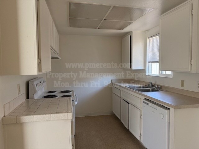 Foto del edificio - 9018 Sherill Ct