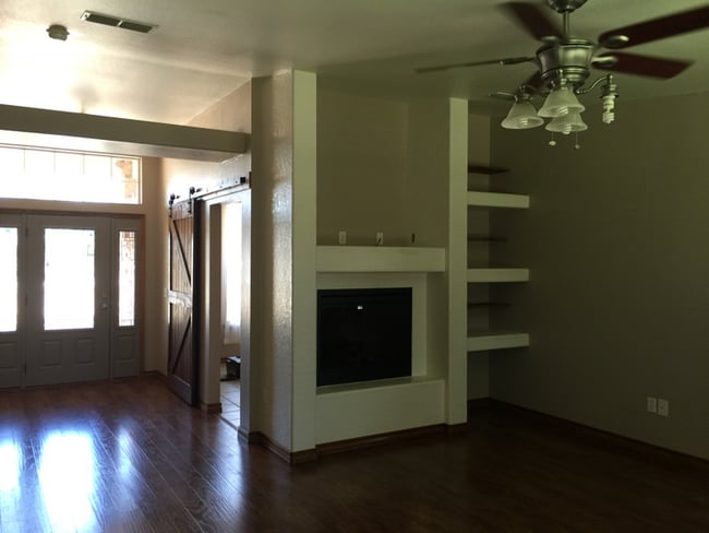 Building Photo - 1832 Arbor Dr