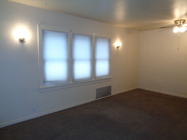Building Photo - 602 Yellowstone Ave