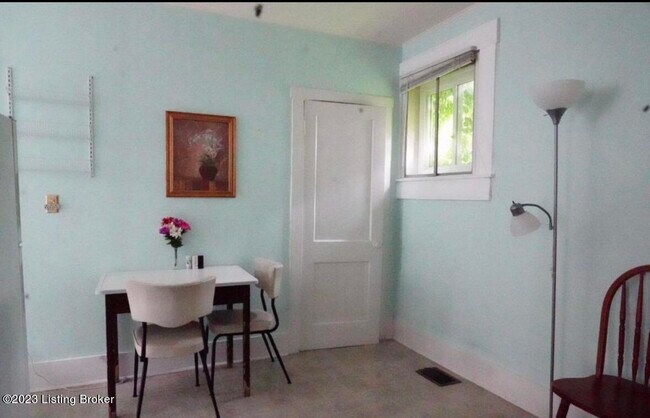 Foto del edificio - 1381 S 3rd St
